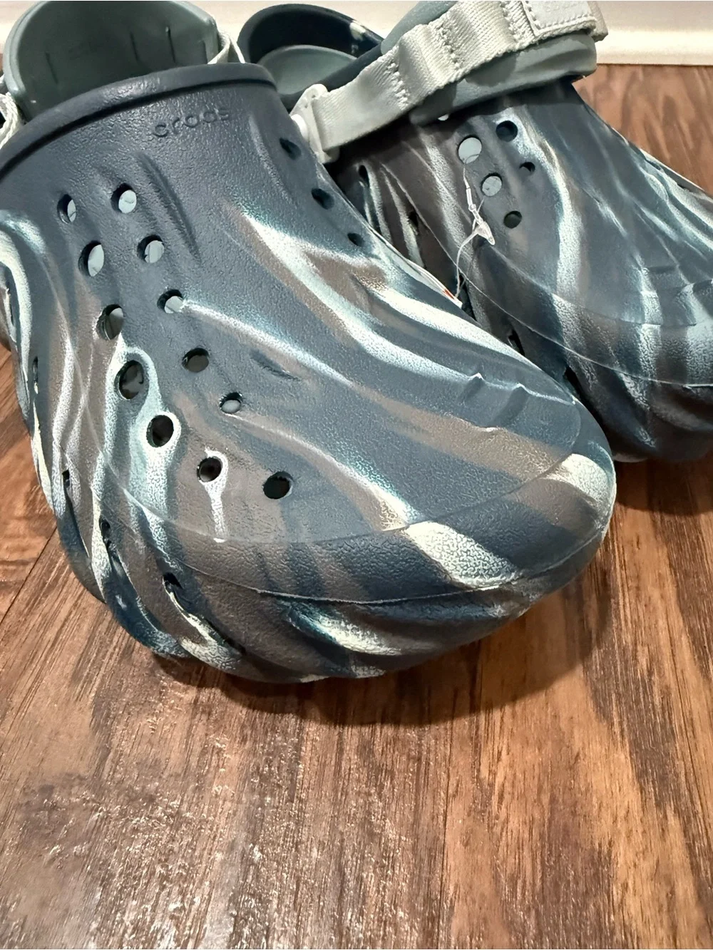 NWT Men’s Crocs Echo Marble Navy Gray Tie-Dye Classic Clog